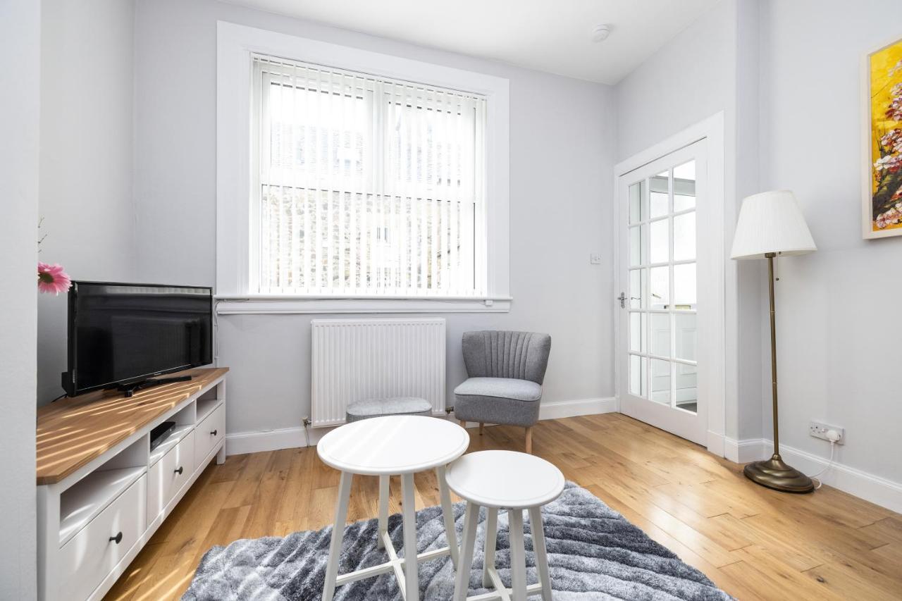 Cosy Town Centre Cottage Peebles Esterno foto